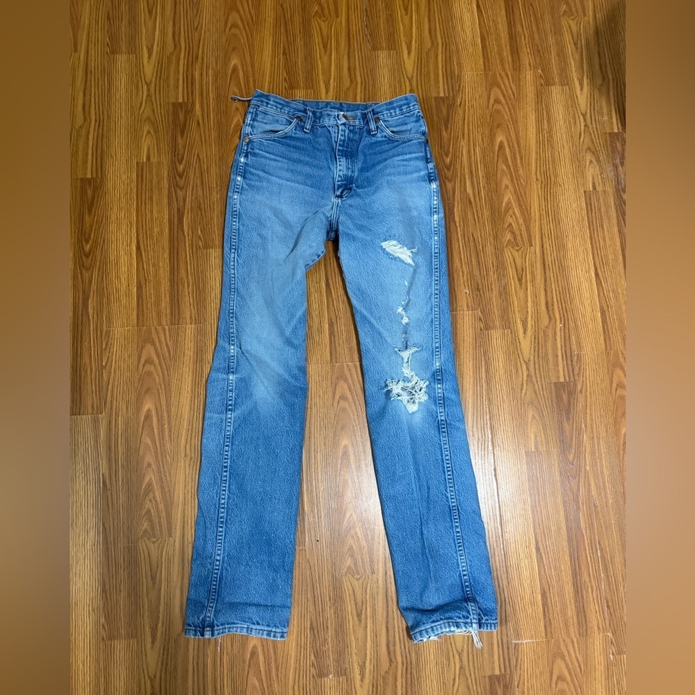 Wrangler Distressed Straight Leg Jeans 31x36.